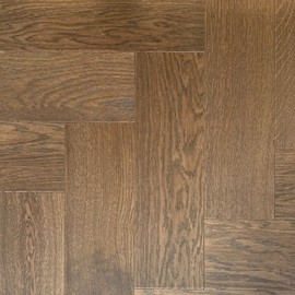 Паркетная доска Hajnowka Дуб FUME селект Классическая елка 12.5х148х575/500 мм