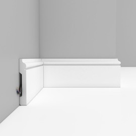 Плинтус напольный Декомастер D005