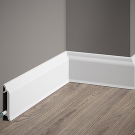 Плинтус напольный Декомастер A 023