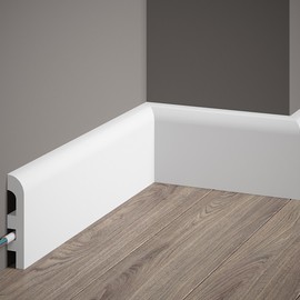 Плинтус напольный Декомастер A 016