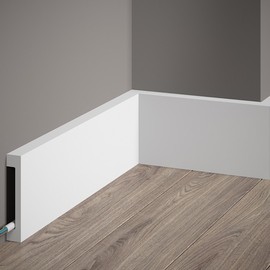 Плинтус напольный Декомастер A 036